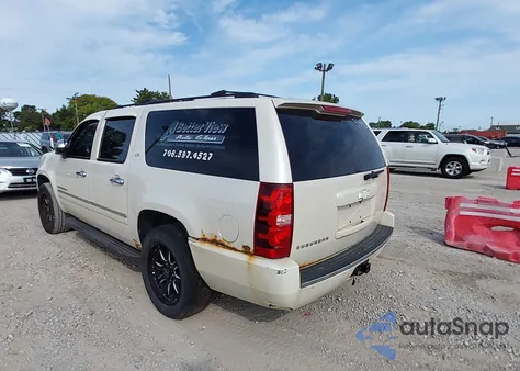 2011 Chevrolet Suburban 1500 Ltz из США, поврежденный, VIN 1GNSKKE30BR293390